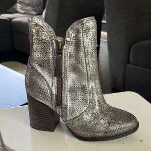 6.5 Seychelles ankle boots; metallic brown